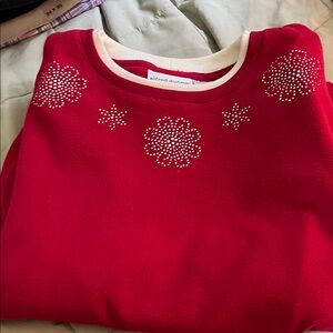 Alfred Dunner red fleece sweatshirt, great condition, red with sparkle flowers.